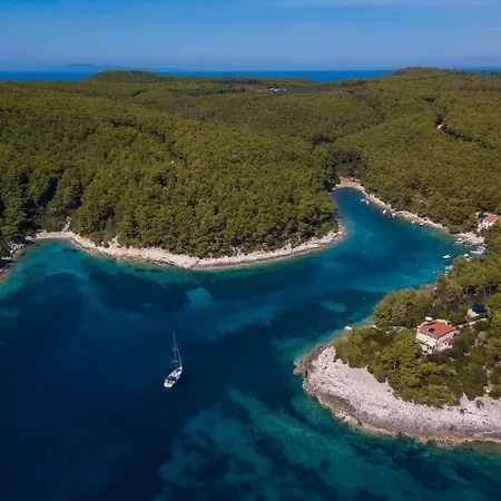 Rosada Βίλα Vela Luka